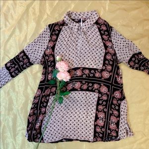Free people floral blouse v neck
